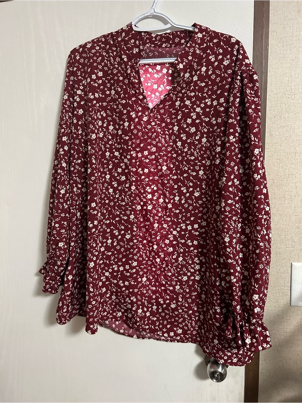 SHEIN Burgundy Floral V-Neck Long Sleeve Blouse